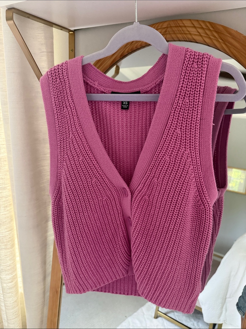 Steve Madden Pink V-Neck Knit Vest